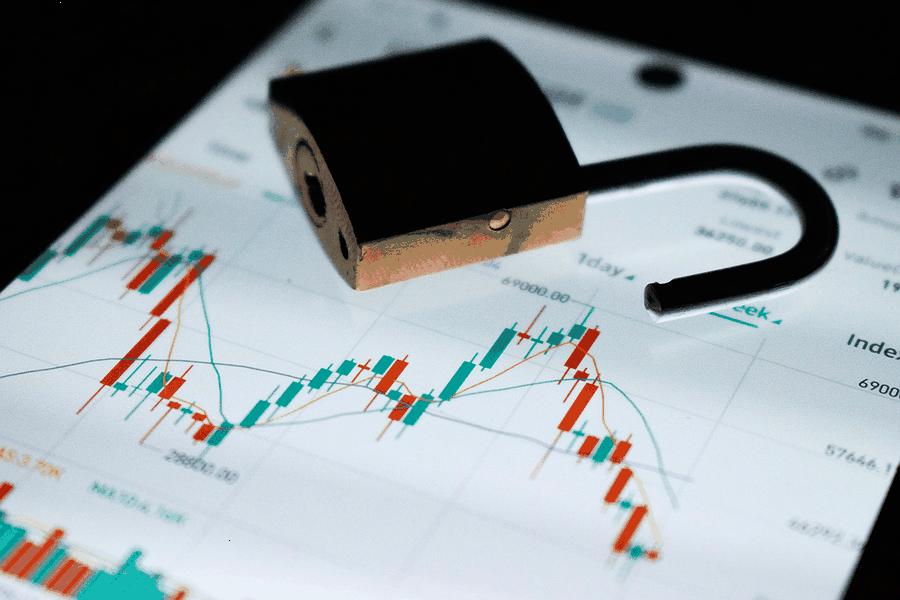 team collaboration, liquidity analysis, risk mapping, financial gaps, workshop setting
